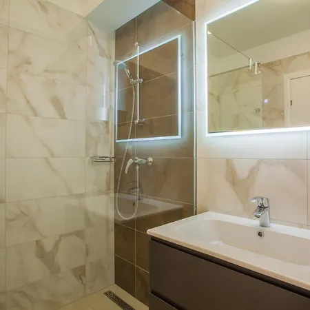 Apartman Madonnina Cres Exterior foto